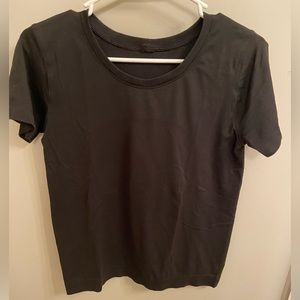 lululemon relaxed black shirt!